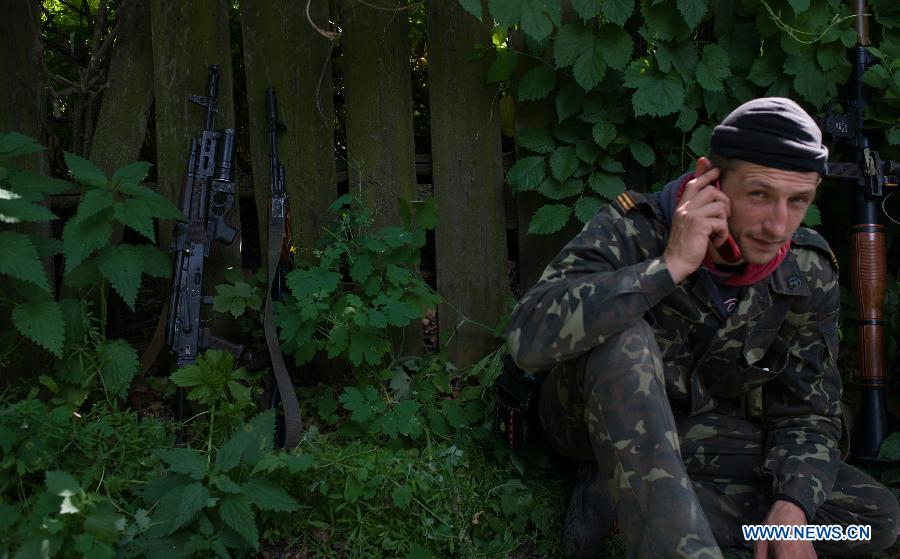 Ukraine : treize soldats tués lors d'une attaque des rebelles à Donetsk