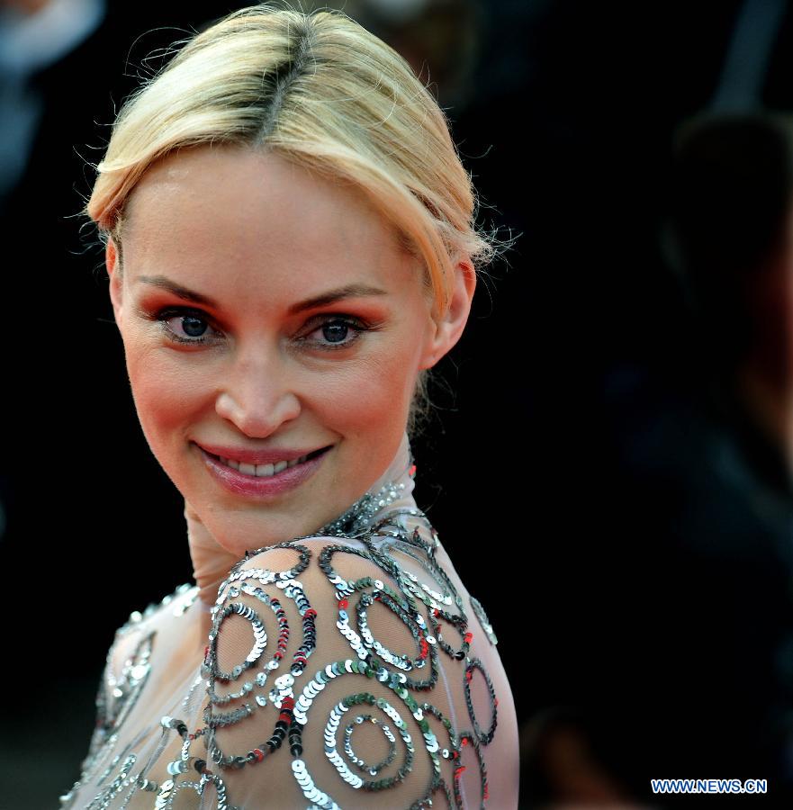 Inna Zobova arrive sur le tapis rouge pour la projection du film "The Search" lors du 67e Festival de Cannes, le 21 mai 2014.