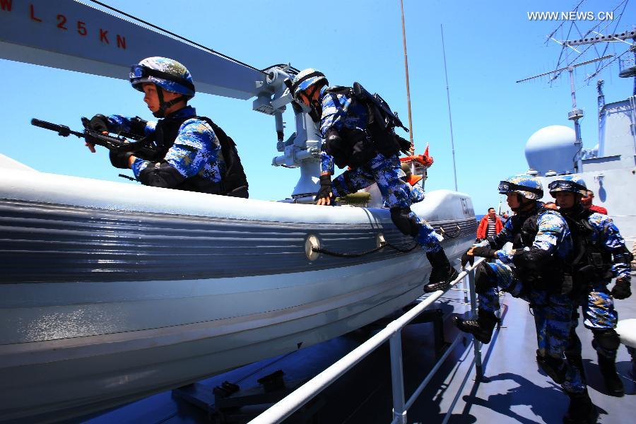 Exercices anti-pirates conjoints des forces navales chinoises et russes