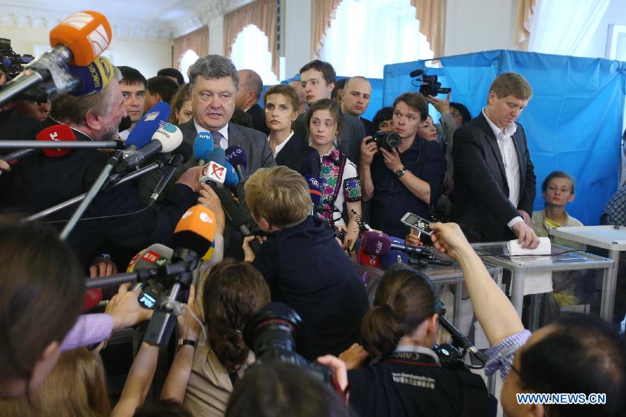Porochenko remporte l'élection présidentielle en Ukraine