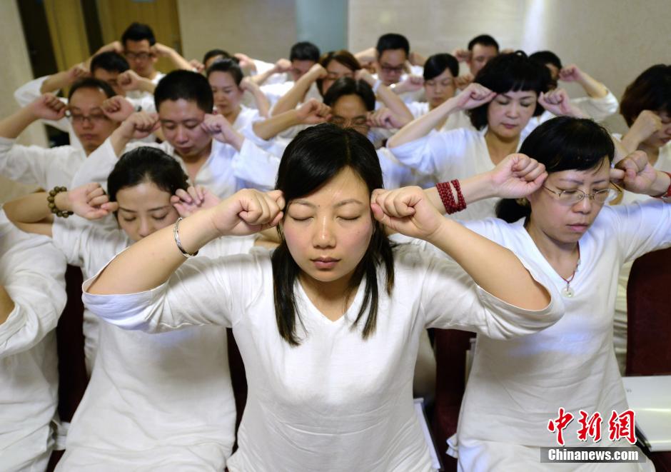 Les cours de sommeil attirent les col-blancs de Changsha