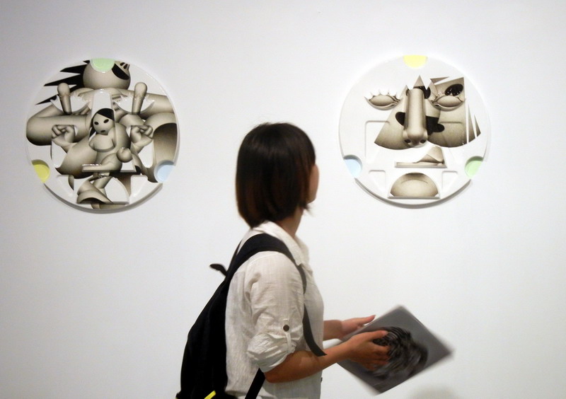 Une œuvre en céramique de l'artiste norvégien Nils Martin intitulée « Céramique ou fer ? », au Musée d'Art du Lac Jinji de Suzhou, le 24 mai 2014. [Photo Wang Jiankang / asianewsphoto.com]