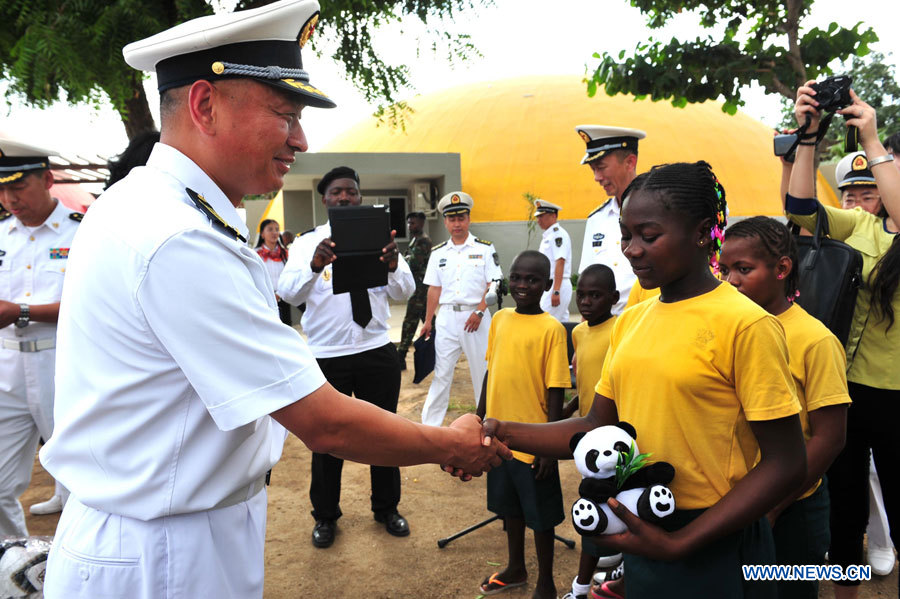 Une flottille de la Marine chinoise effectue une visite amicale en Angola