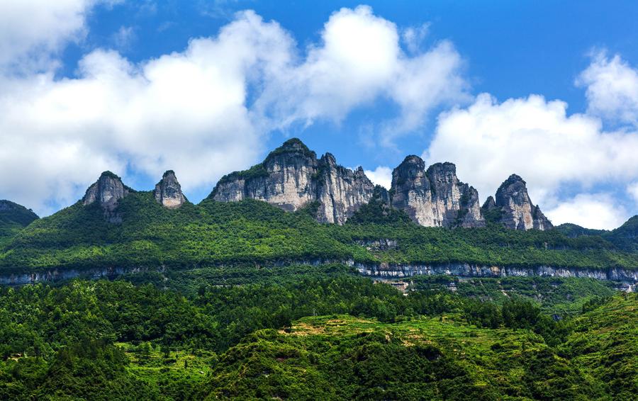 la montagne de karst Jinfo à Chongqing