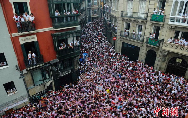 Ouverture du festival de San Firmin en Espagne