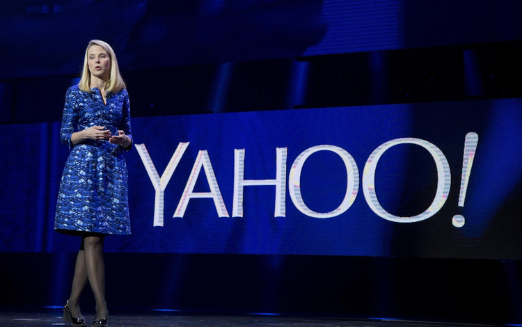 N ° 4  Yahoo! Yahoo! est une société multinationale américaine dont le siège social Internet se trouve à Sunnyvale, en Californie. Mondialement connu pour son portail Web, son moteur de recherche Yahoo Search, et des services associés, c’est l'un des sites les plus populaires aux USA. 