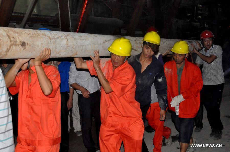 Les opérations de secours se poursuivent après l'effondrement d'un tunnel ferroviaire au Yunnan