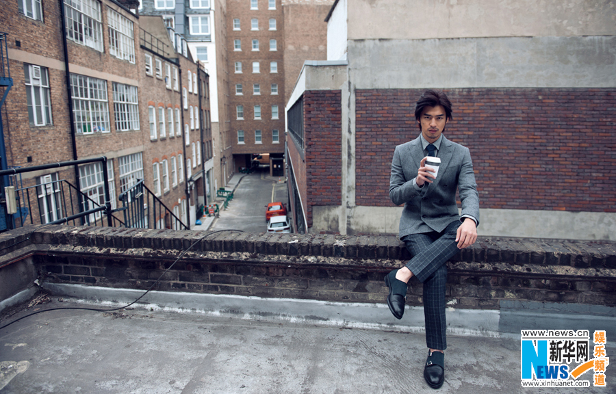 L'acteur Bo-Lin Chen pose pour ELLE MAN
