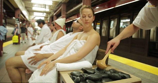 Une salle de sauna dans le métro de New York