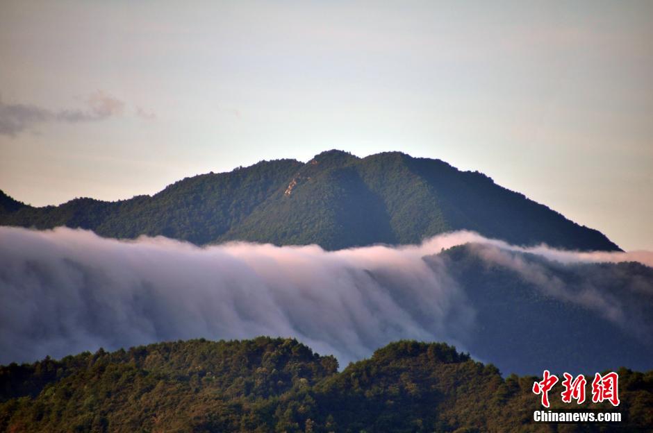 Photos : une impressionnante cascade de nuages dans le Jiangxi