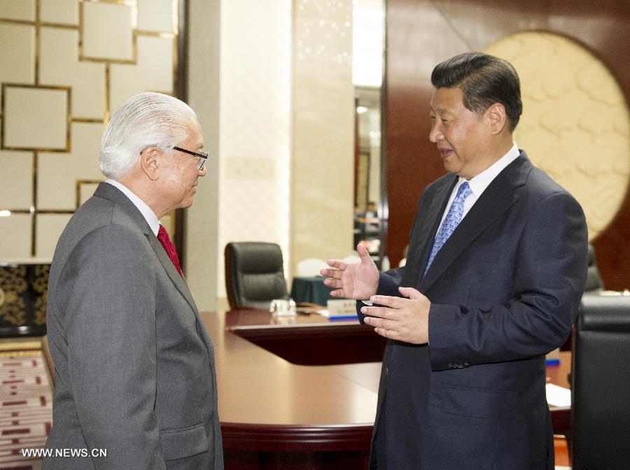 La Chine salue l'adhésion de Singapour à la BIAI : Xi Jinping