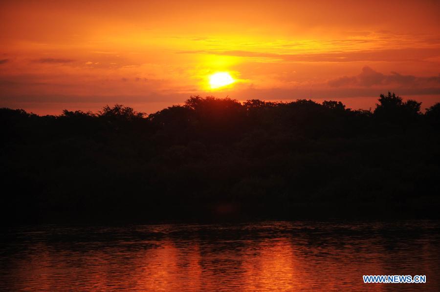 Lever de soleil sur la rivière Wusuli