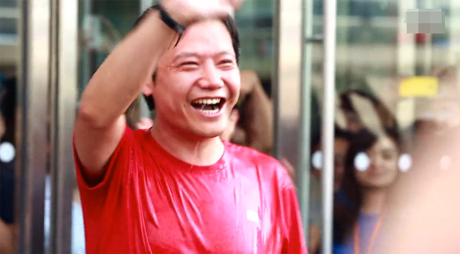 Les personnalités chinoises relèvent le défi de l’Ice Bucket Challenge