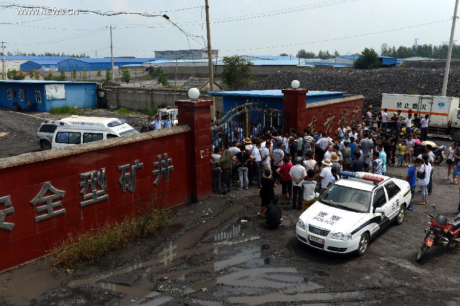 Chine : 27 mineurs toujours piégés dans une mine de charbon après un coup de grisou