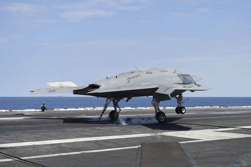 Nouveaux tests en vol pour le drone américain X-47B