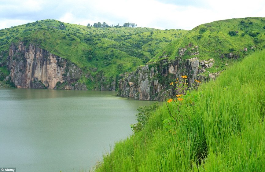 Le lac Nyos, Cameroun.