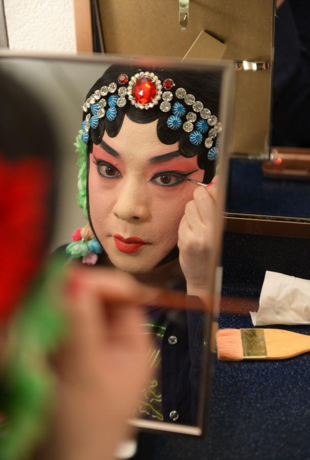 Un rôle travesti dans l’opéra de Beijing