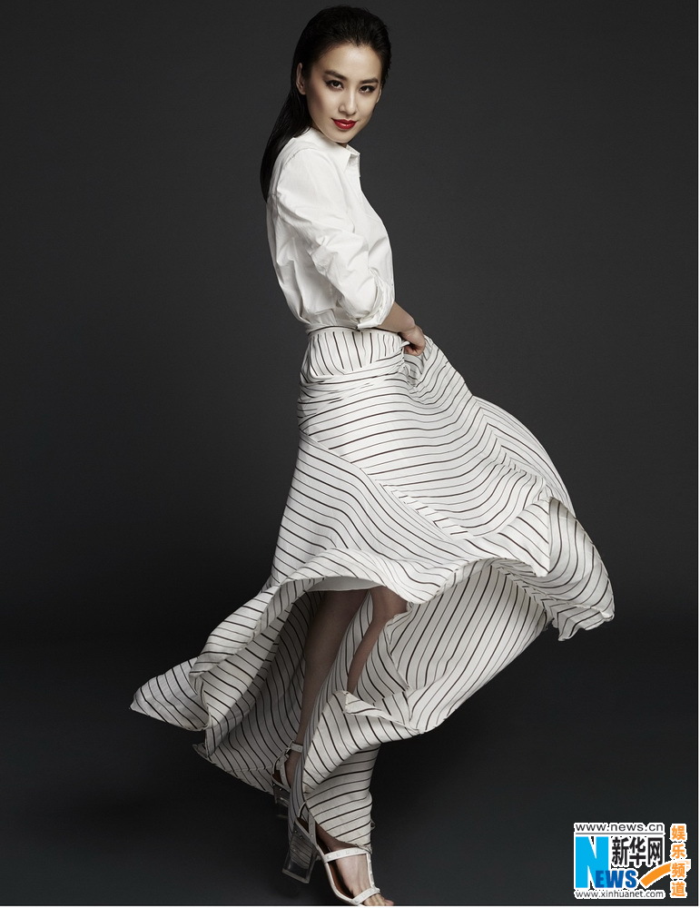 L'actrice chinoise Eva Huang pose pour un magazine