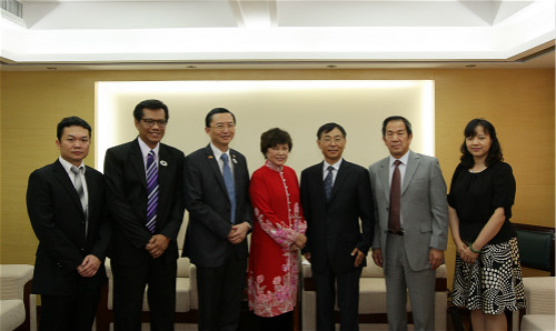 Le Conseil de promotion du tourisme de Malaisie en visite dans le Shaanxi