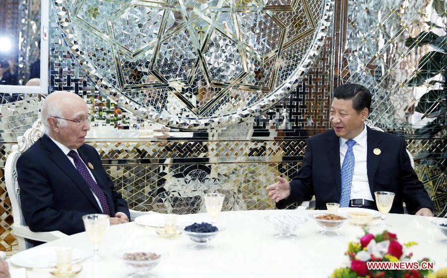 Xi Jinping rencontre un haut responsable pakistanais en marge du sommet de l'OCS