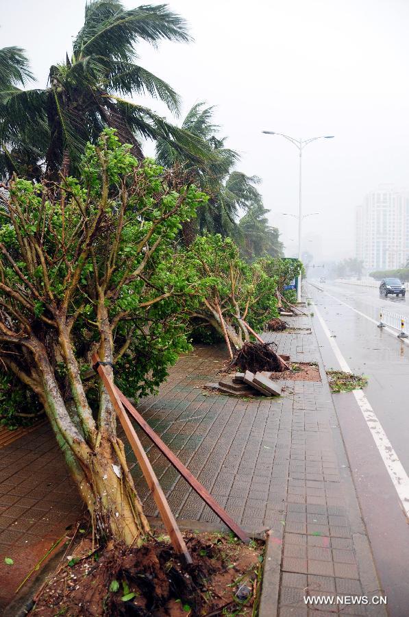 Le typhon Kalmaegi touche terre dans le sud de la Chine