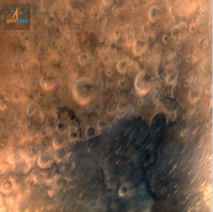 Une des premières photos de Mars transmises par MOM.