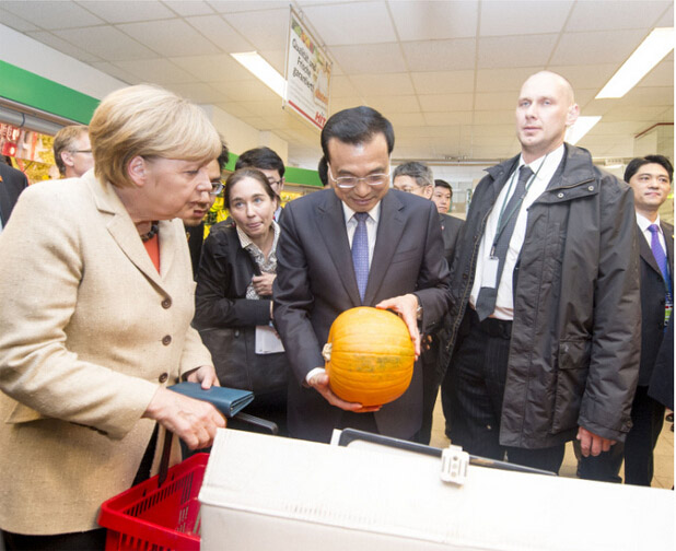 Allemagne : Li Keqiang et Angela Merkel font les magasins