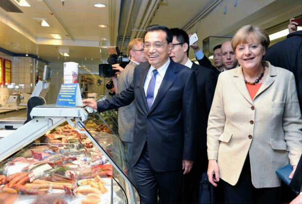Allemagne : Li Keqiang et Angela Merkel font les magasins