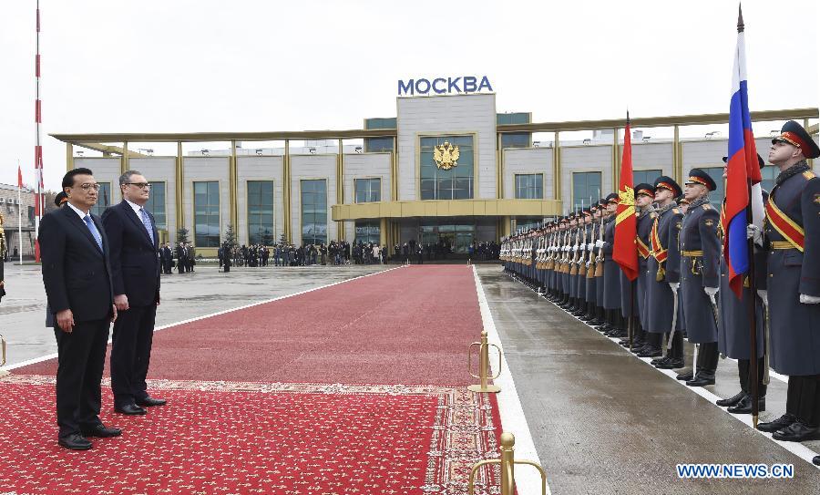 Arrivée du PM chinois en Russie pour une visite d'Etat