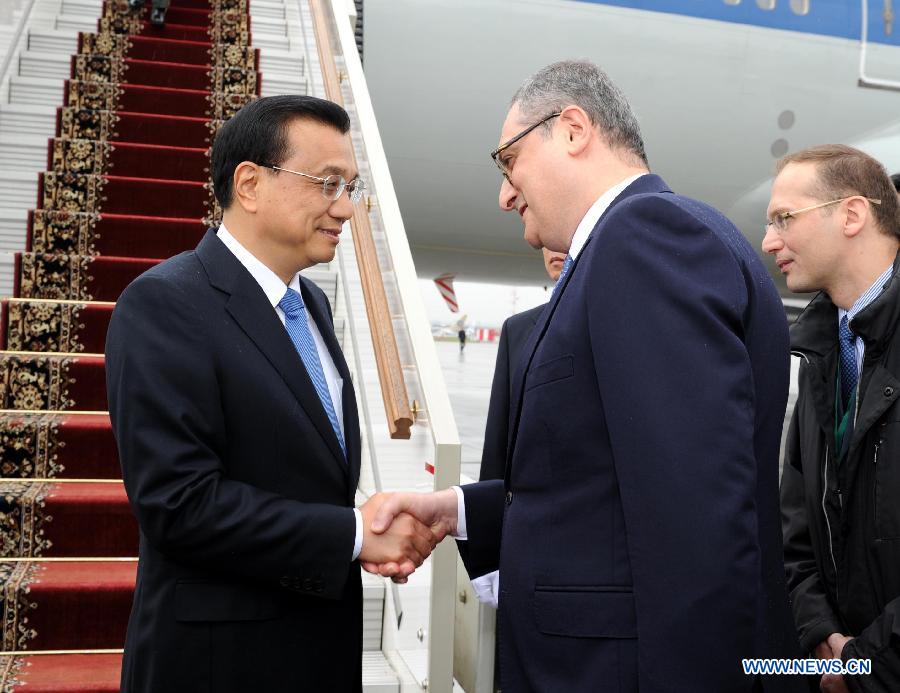 Arrivée du PM chinois en Russie pour une visite d'Etat