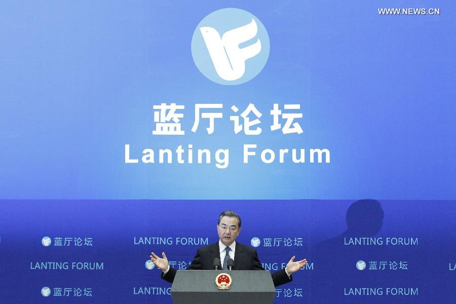 Wang Yi s'exprime sur une possible rencontre entre les dirigeants chinois et japonais