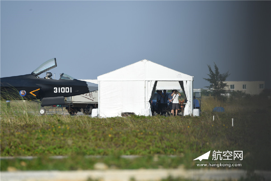 Le nouveau chasseur chinois J-31 sera présenté pour la première fois au Salon de Zhuhai