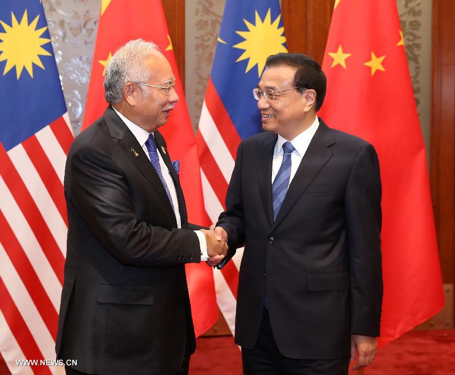 Le Premier ministre chinois rencontre son homologue malaisien