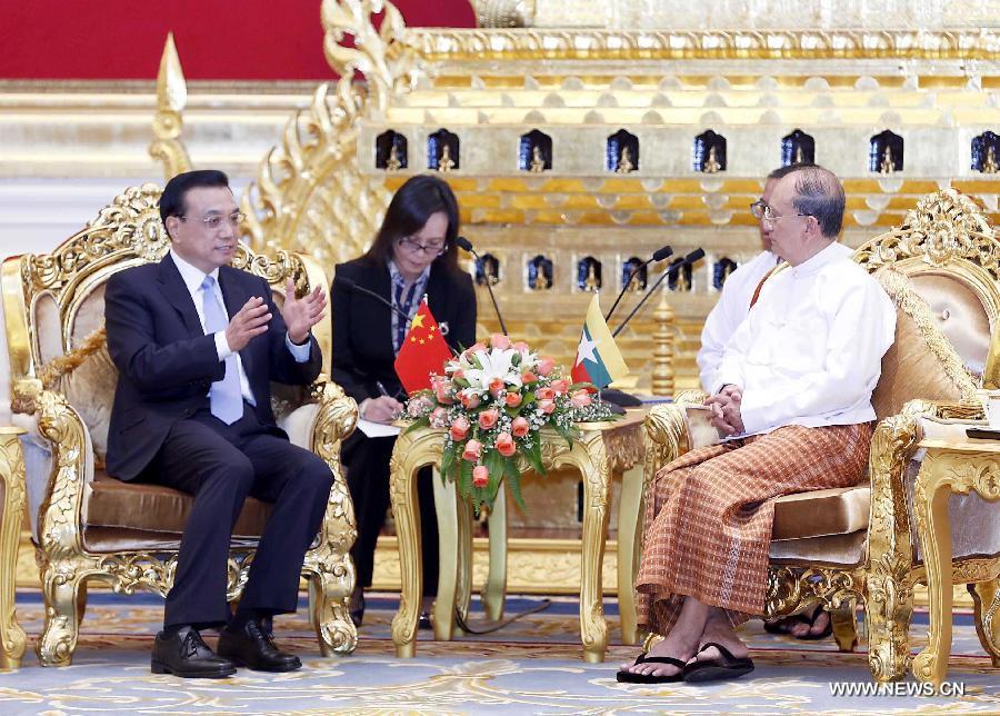 Le Premier ministre chinois Li Keqiang et le président du Myanmar U Thein Sein se rencontrent à Naypyidaw, le 14 novembre 2014.