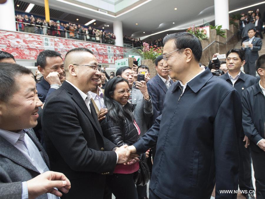 Le Premier ministre chinois appelle à faire émerger de nouveaux moteurs de croissance