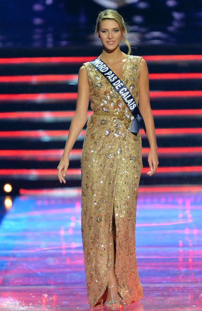 Une blonde de 20 ans élue Miss France 2015