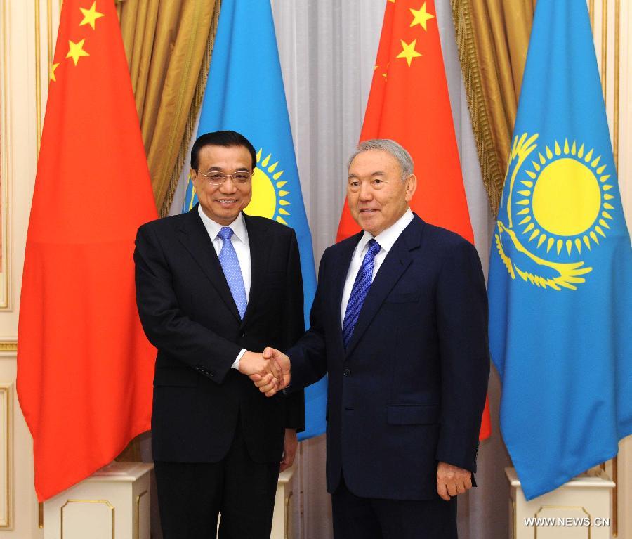 Le Premier ministre chinois appelle à développer la coopération avec le Kazakhstan