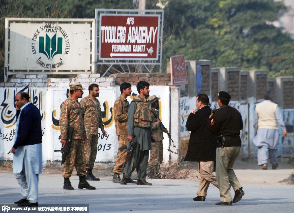 Plus de 130 morts dans une attaque d’une école par les talibans au Pakistan