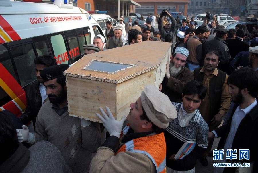 Plus de 130 morts dans une attaque d’une école par les talibans au Pakistan