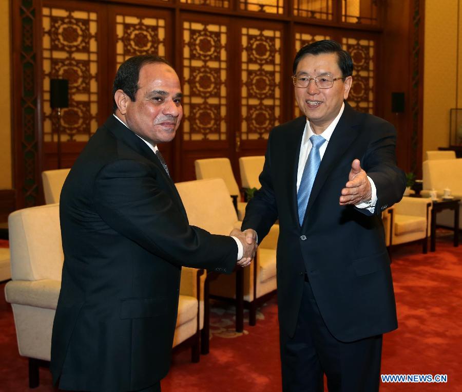 Le plus haut législateur chinois rencontre le président égyptien