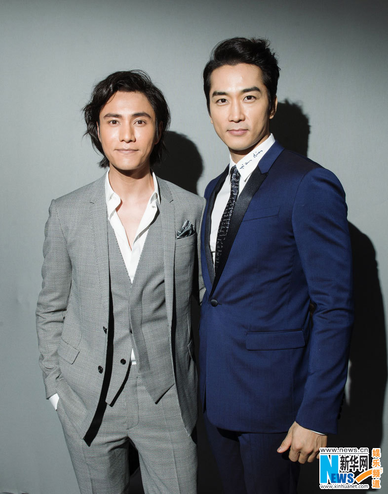 Les acteurs Chen Kun et Song Seung Heon à Paris pour la Fashion Week Hommes