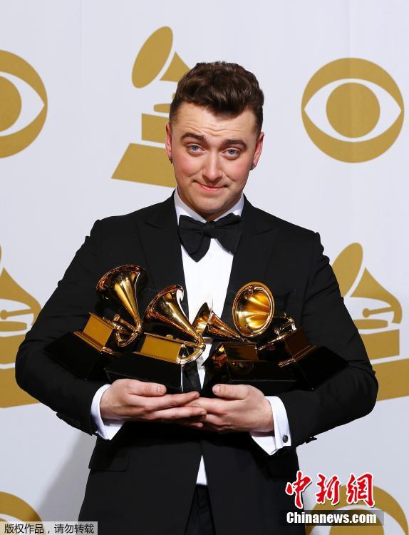 Sam Smith triomphe aux 57e Grammy Awards