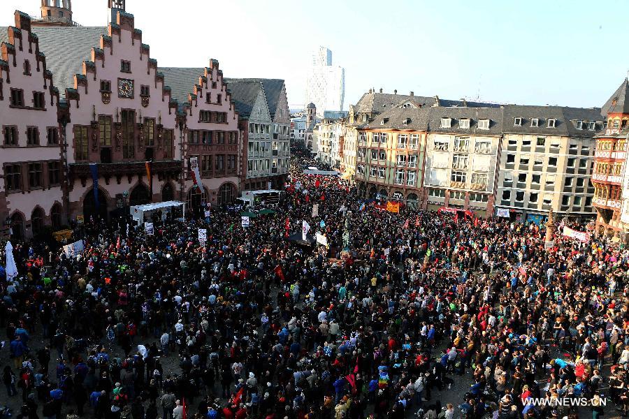 Allemagne: 88 policiers blessés et plus de 500 arrestations suite aux manifestations contre l'austérité 