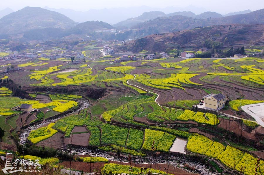 Les beaux paysages de campagne du Shaanxi – la ville de Xuanwo à Ankang