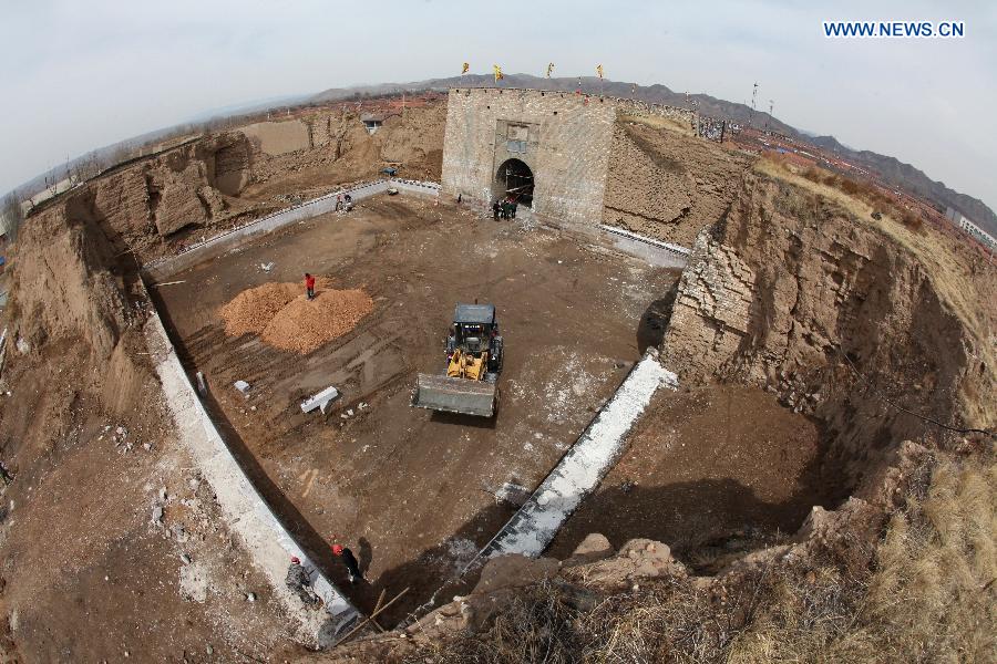 Dynastie Ming : restauration d'une forteresse militaire