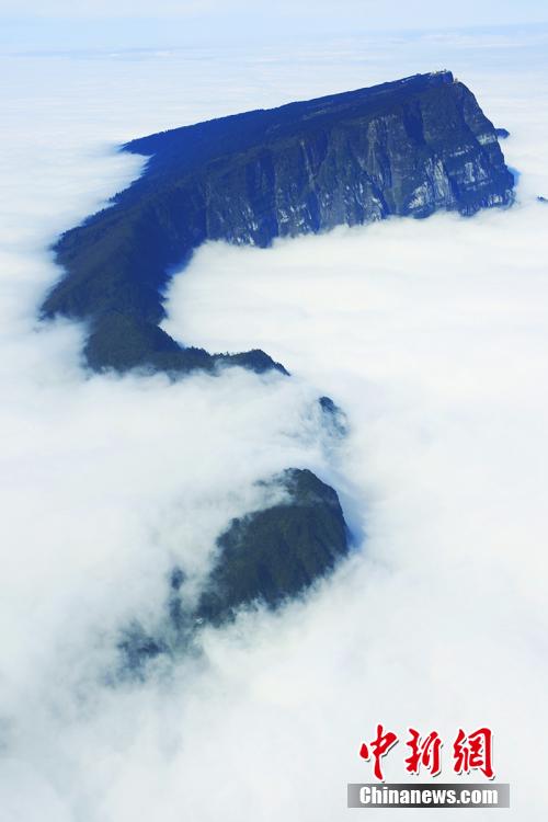 Le Mont Emei depuis le ciel