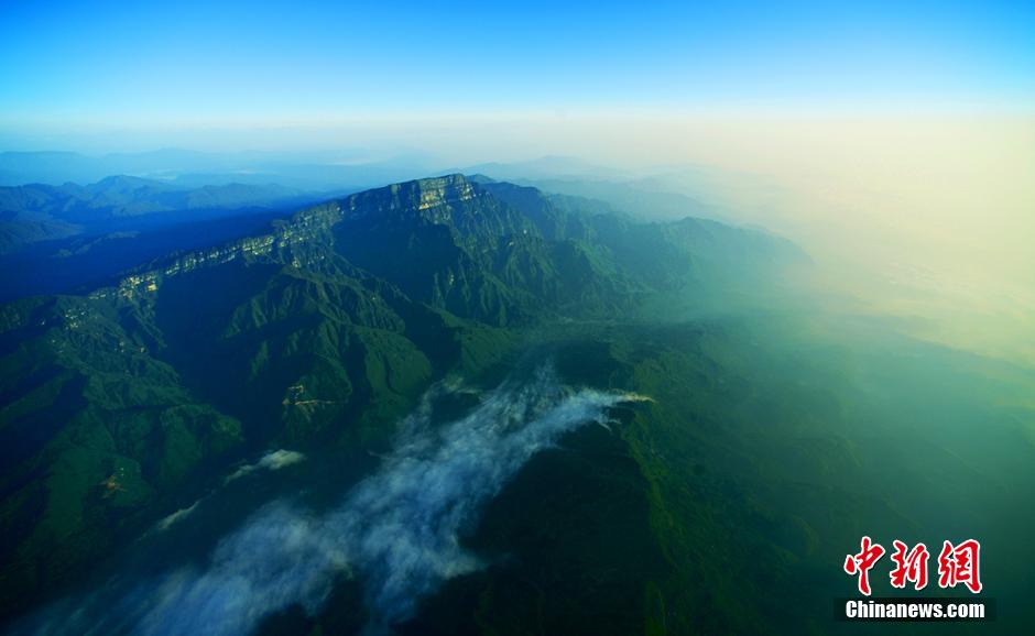 Le Mont Emei depuis le ciel