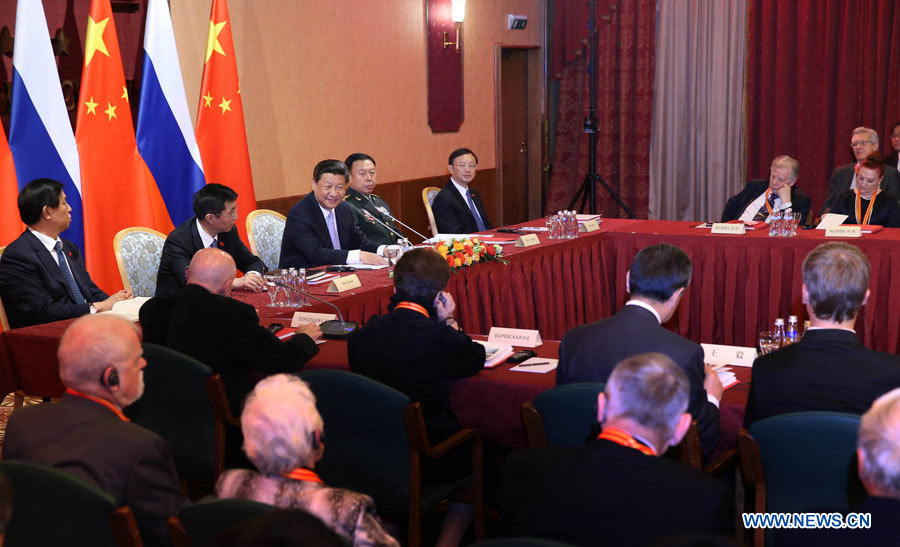 Le président chinois salue la contribution des experts russes à la Chine