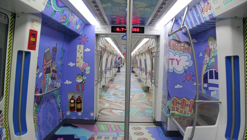 Le métro de Ningbo transformé en bande dessinée géante sur la Route de la Soie Maritime