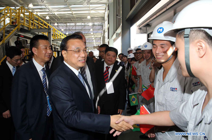 Le Premier ministre chinois en visite au Brésil appelle à exploiter les prouesses de l'industrie de fabrication chinoise